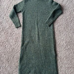 Chic Forest Green Long Sleeve Dress